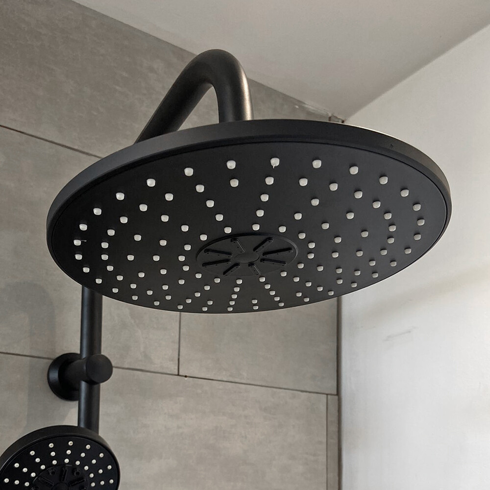BARRAL CON DUCHA EXTERIOR MODELO CANDIA COLOR NEGRO Barral Con Ducha Exterior Modelo Candia Color Negro