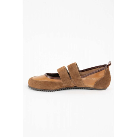 Chatita Cuero Combinada Camel