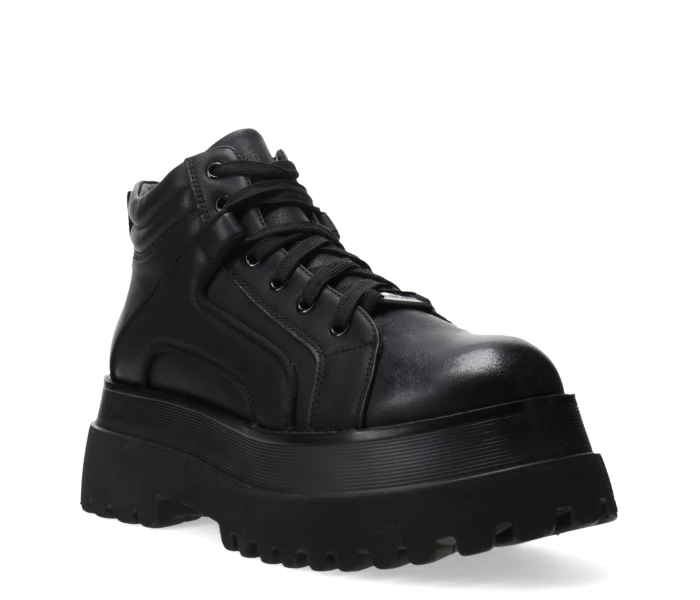 Bota KLYPPER acordonada Black