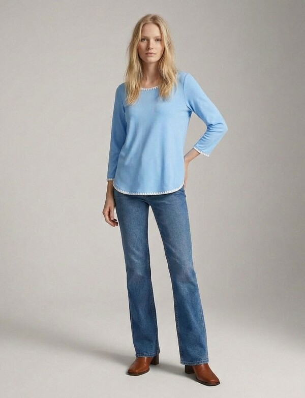 Remera Modal Bordado CELESTE/MULTI