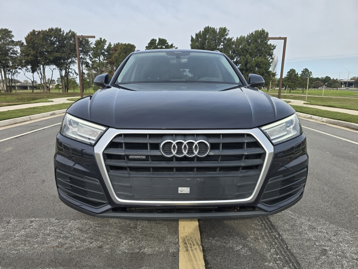 Audi Q5 2.0 Premium TFSI Quattro AT | Permuta / Financia Audi Q5 2.0 Premium TFSI Quattro AT | Permuta / Financia