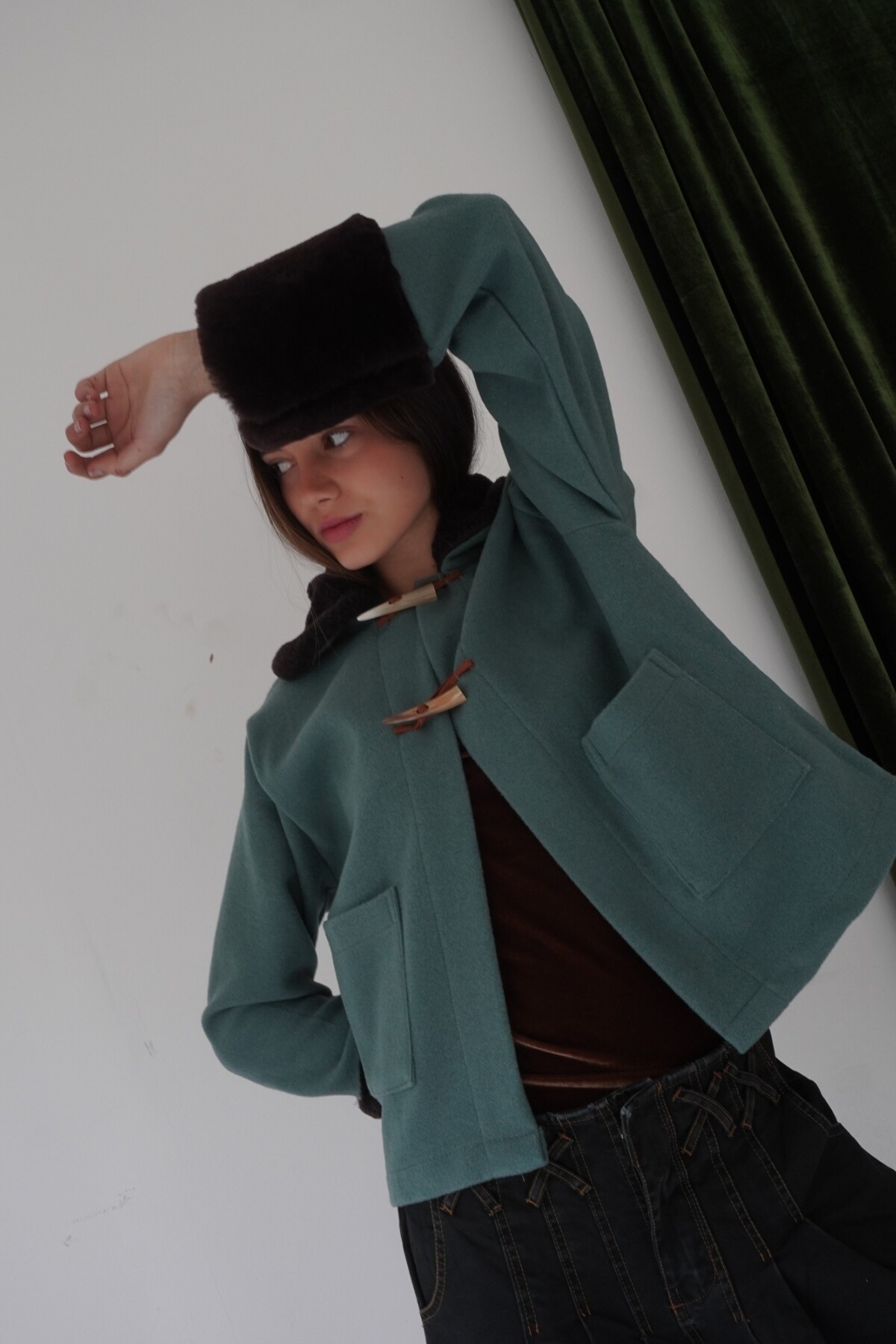 Campera New Jersey Base Petróleo / Corderito Chocolate