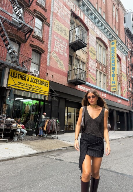 Mini Cognac SS26 Black