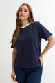 Remera cuello contratono AZUL MARINO