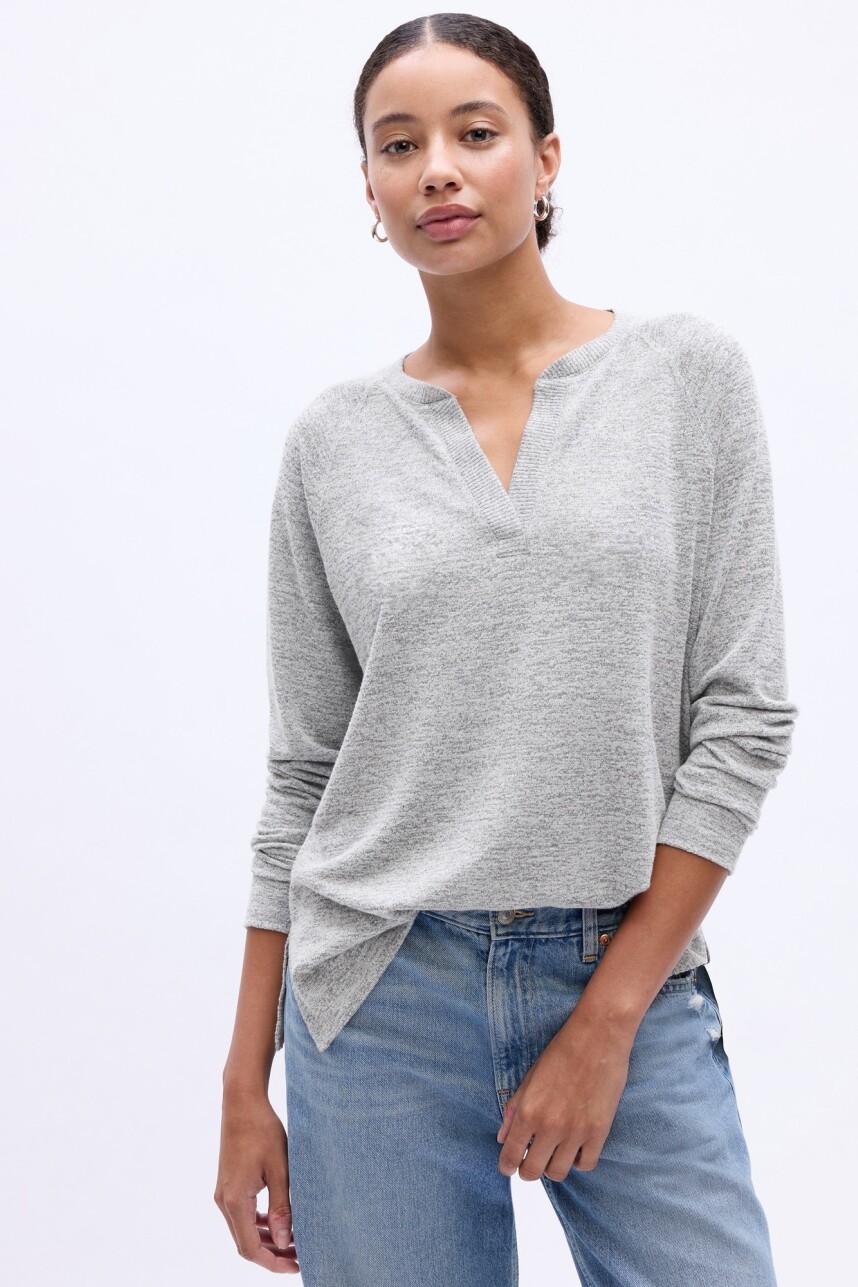 Remera Softpun Cuello V Mujer Light Grey Marle
