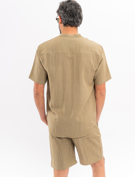 Camisa m/c cuello mao tostado