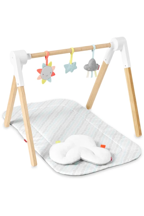 Gimnasio infantil en madera, diseño nube Gimnasio infantil en madera, diseño nube