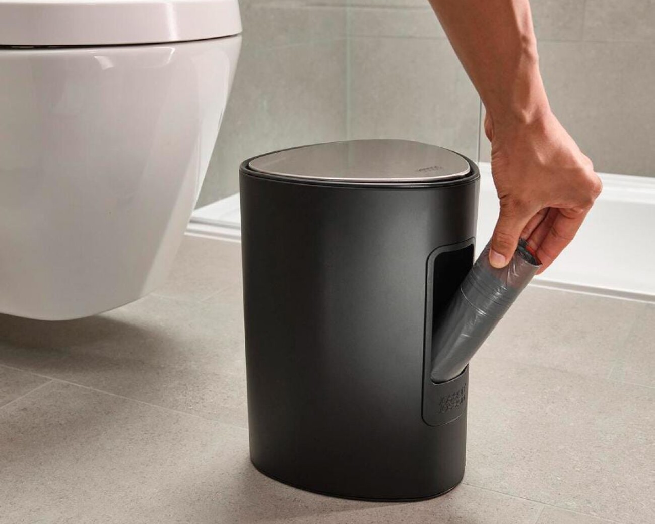 Papelera con pedal 5L EasyStore™ (Negro mate) Papelera con pedal 5L EasyStore™ (Negro mate)