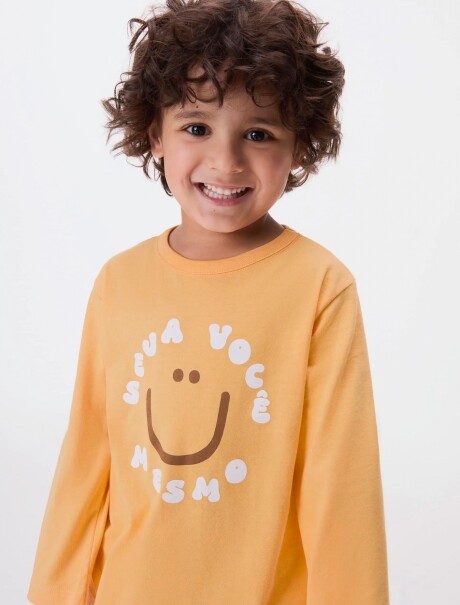 CAMISETA INFANTIL CON ESTAMPA NARANJA