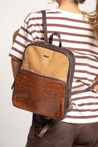 Mochila Maxi Notebook Marrón
