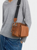 Bolso Bandolera De Nylon Con Solapa camel