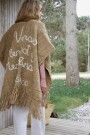 RUANA BORDADA Beige