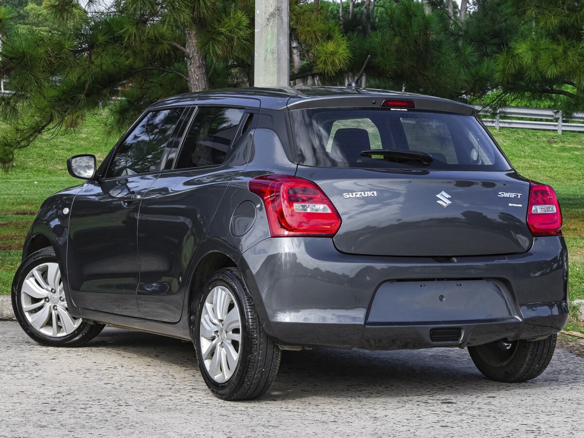 Suzuki Swift Gl 1.2 EXCELENTE ESTADO! | Permuta / Financia Suzuki Swift Gl 1.2 EXCELENTE ESTADO! | Permuta / Financia