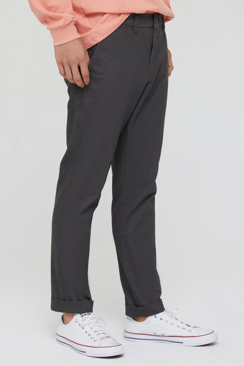 Pantalón Essential Khaki Slim Hombre Soft Black