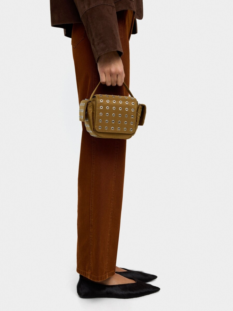 Bolso Bandolera De Nylon Con Tachuelas caqui