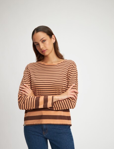 Remera Gianna Ladrillo