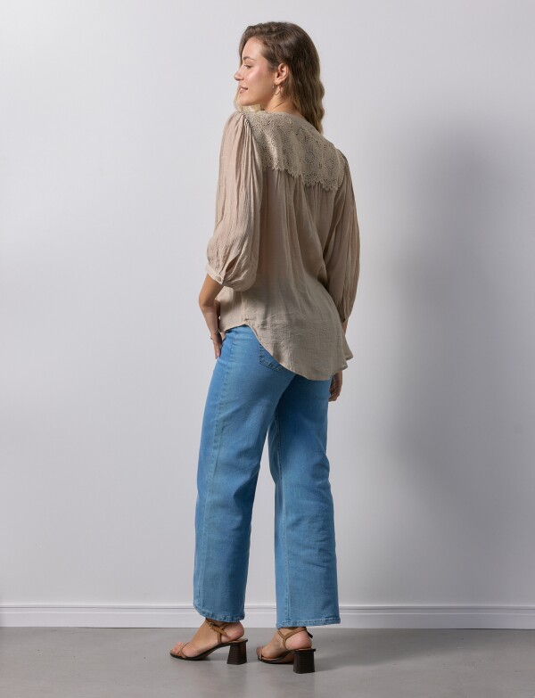 Blusa Crochet BEIGE