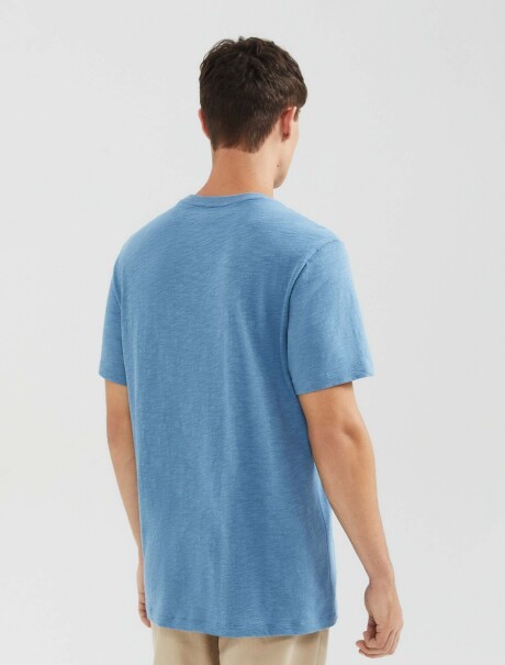 CAMISETA COMFORT EN TELA FLAMÉ CELESTE