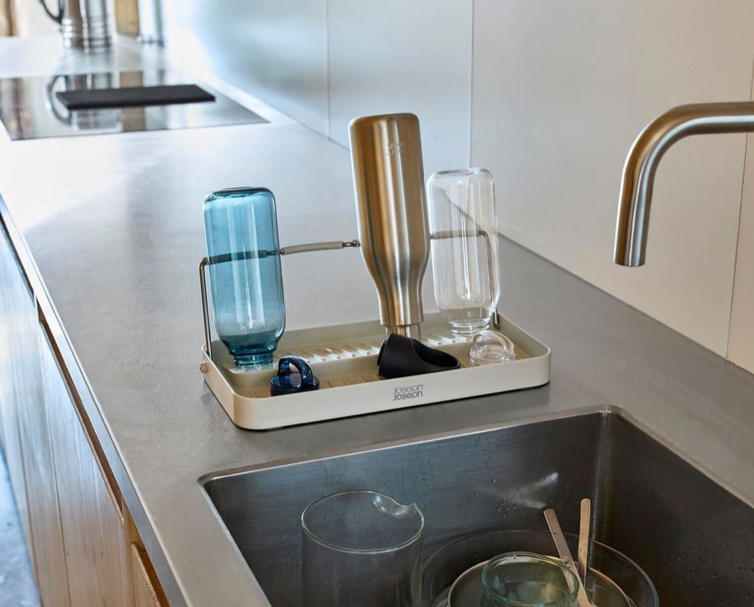 Escurridor Plegable para Botellas Joseph Joseph DrySmart™ - Preventa 
