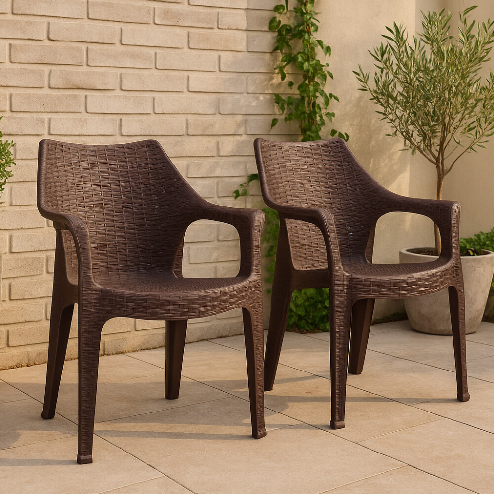 Silla De Plastico Con Posabrazos Apilable Marron