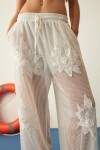 Pantalón red flores bordadas blanco