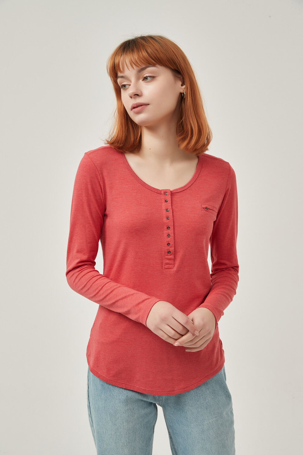 Remera Aman Rojo Oscuro