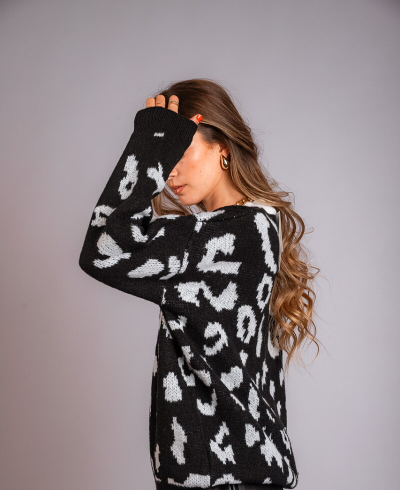 Buzo Print negro con blanco