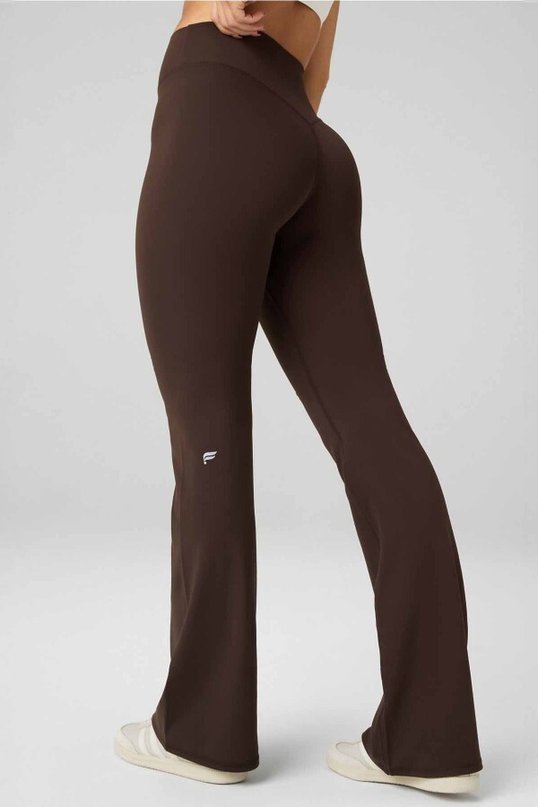 Pantalón Pureluxe High-Waisted Tlc Kick Flare Mujer Cacao