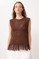 Top calado con flecos chocolate