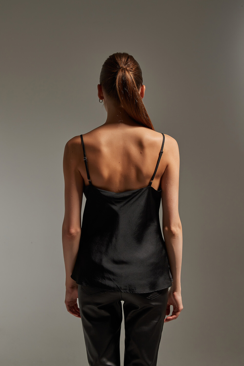 Musculosa Thianna Negro