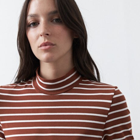 POLERA SAMUEL Marrón Corteza