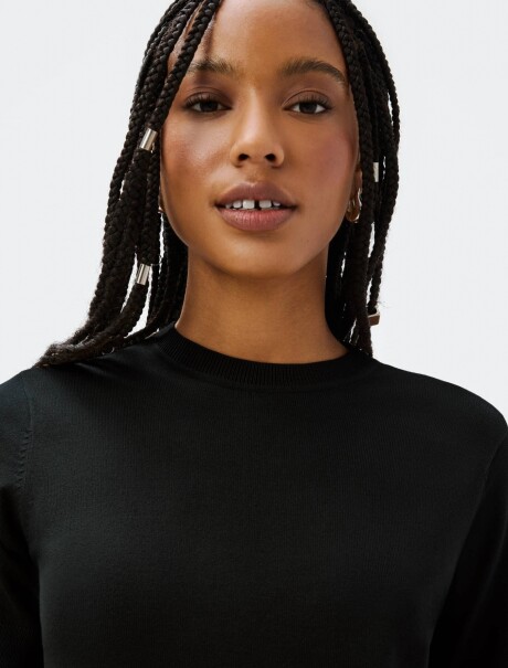 BLUSA DE MANAGA CORTA EN VISCOSA NEGRO