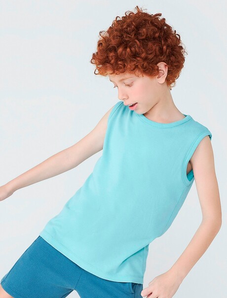 MUSCULOSA BÁSICA INFANTIL REGULAR CELESTE