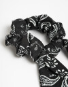Skunzies Estampados Scrunchie Con Lazo Paisley - Estampado Geometrico