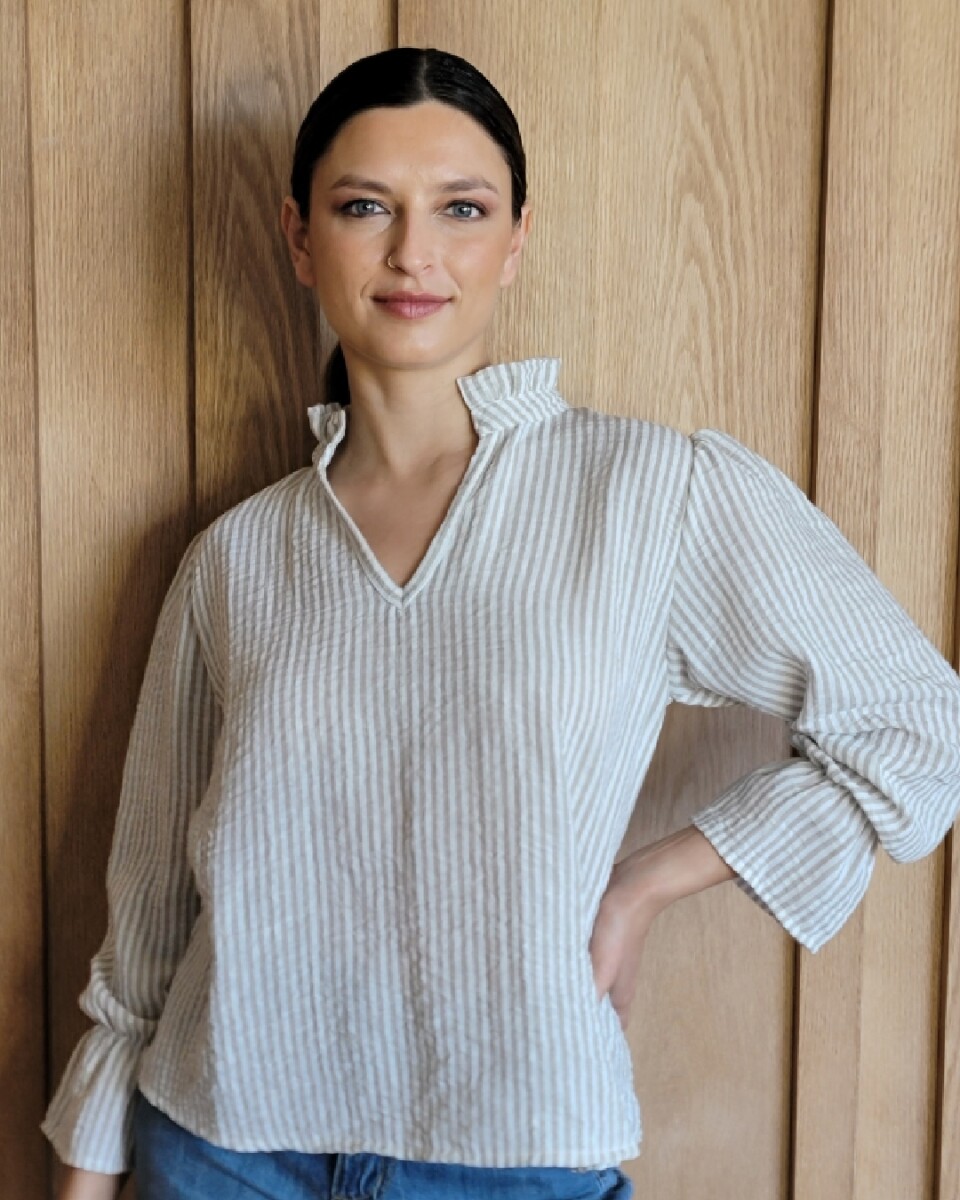 Blusa Copenhague - Lino Raya mediana beige 