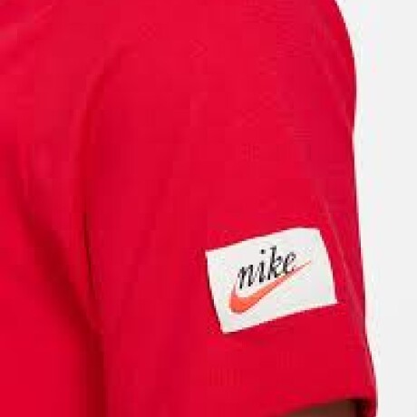 Remera Nike Moda Hombre TEE SWOOSH Color Único