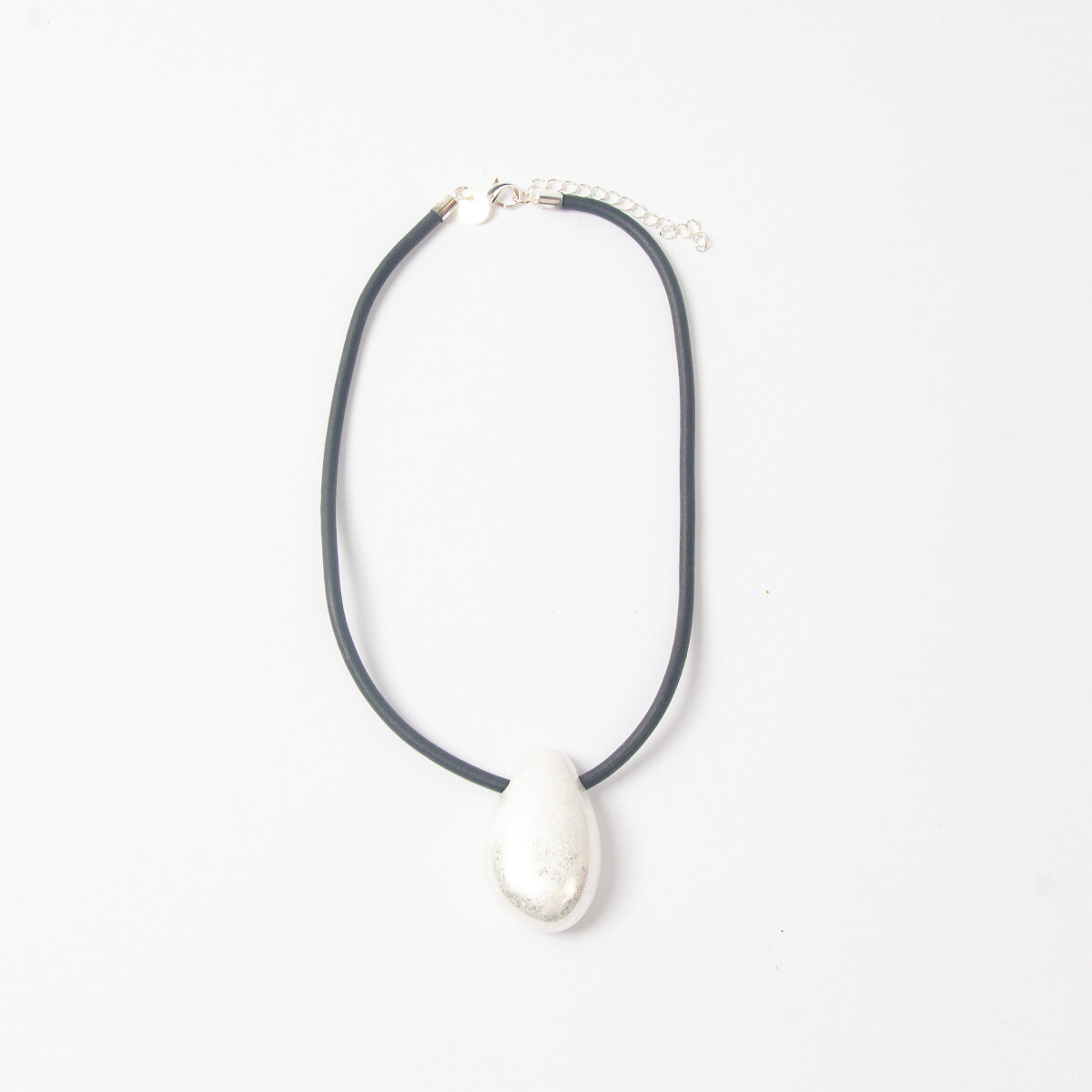 COLLAR ODESA PLATEADO 