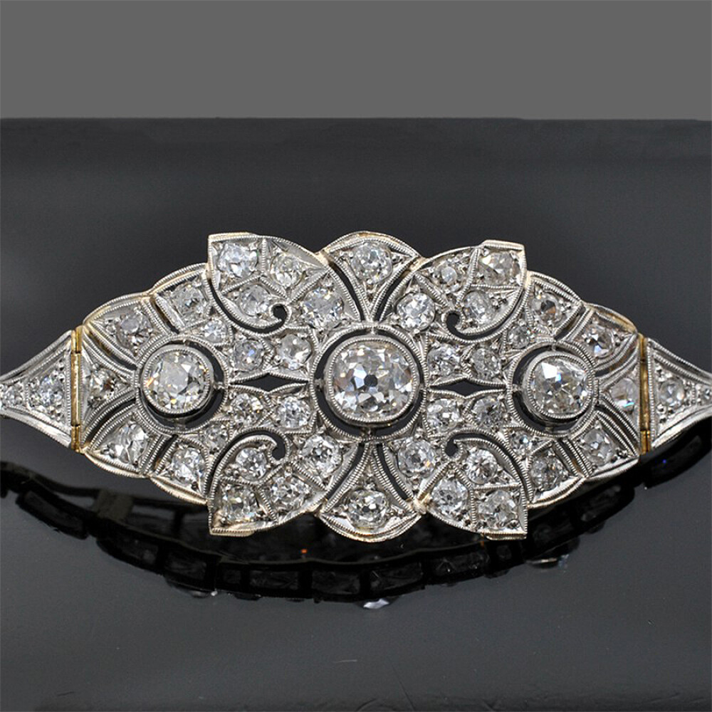 Pulsera Estilo Antiguo, En Oro 18K, Platino Y Brillantes Pulsera Estilo Antiguo, En Oro 18K, Platino Y Brillantes