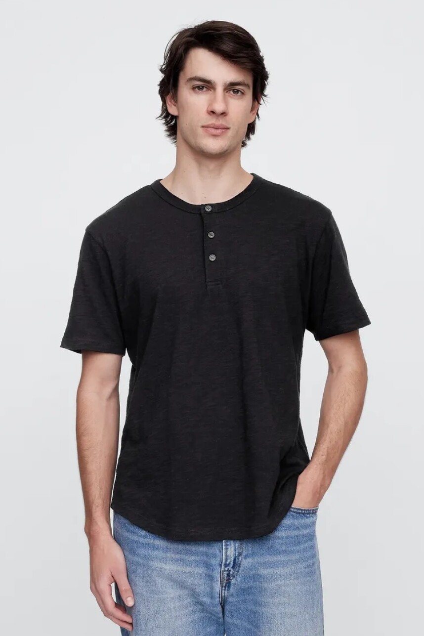 Remera Con 3 Botones Hombre Black 200