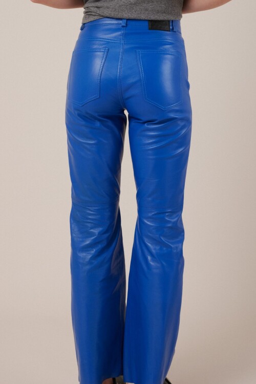 PANTALON CUERO DOLORES AZUL