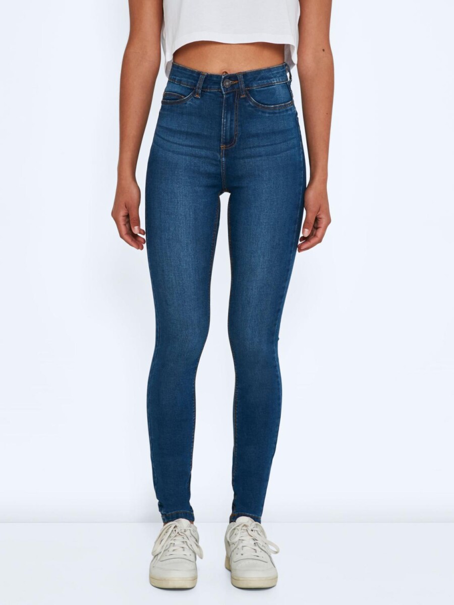 Jeans CALLIE. Tiro alto, skinny fit - Medium Blue Denim 