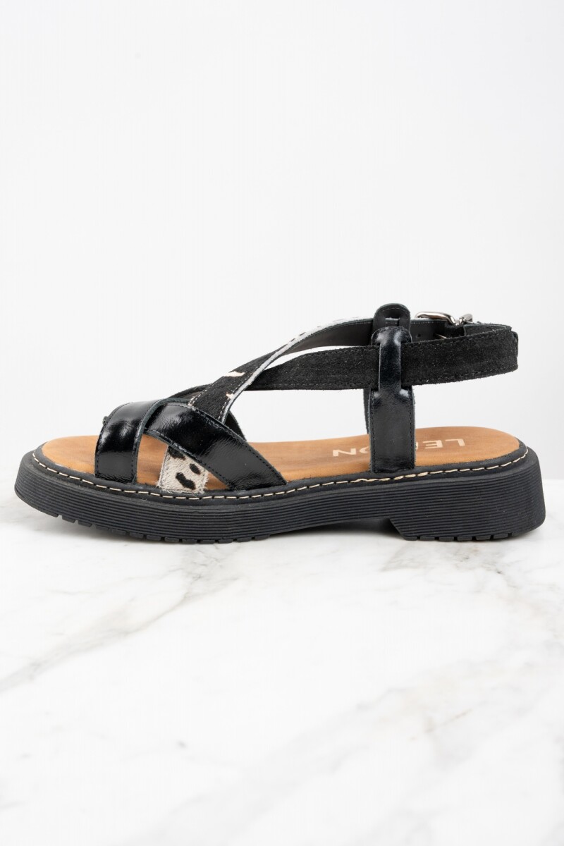 Sandalia Cuero Combinada Negro