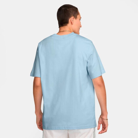 Remera Nike Sportswear Tee Essentials de Mujer Azul