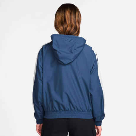 Campera Nike Sportswear Classic Wovens De Mujer Azul
