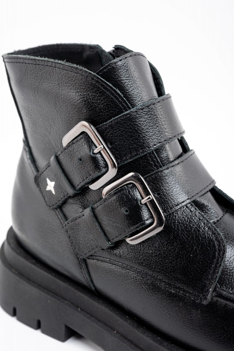 Bota Cuero Hebillas Negro