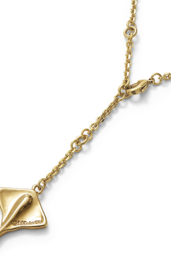 COLGANTE DE CADENA LARGA DE ALEACIÓN DE METALES BAÑADA EN ORO 18K CON MANTARRAYA Colgante