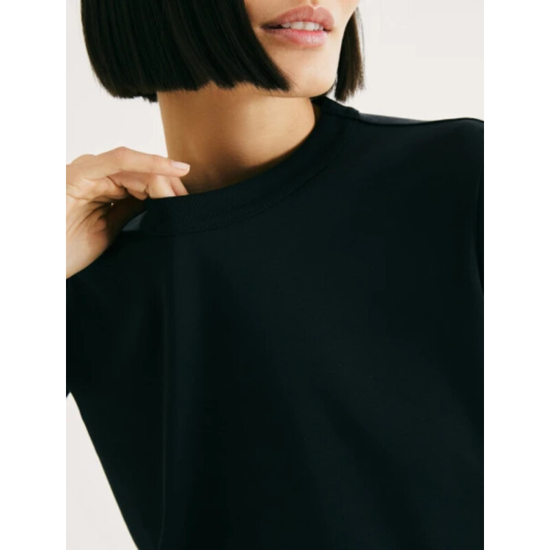 CAMISETA MM FEM PRETO ESCURO