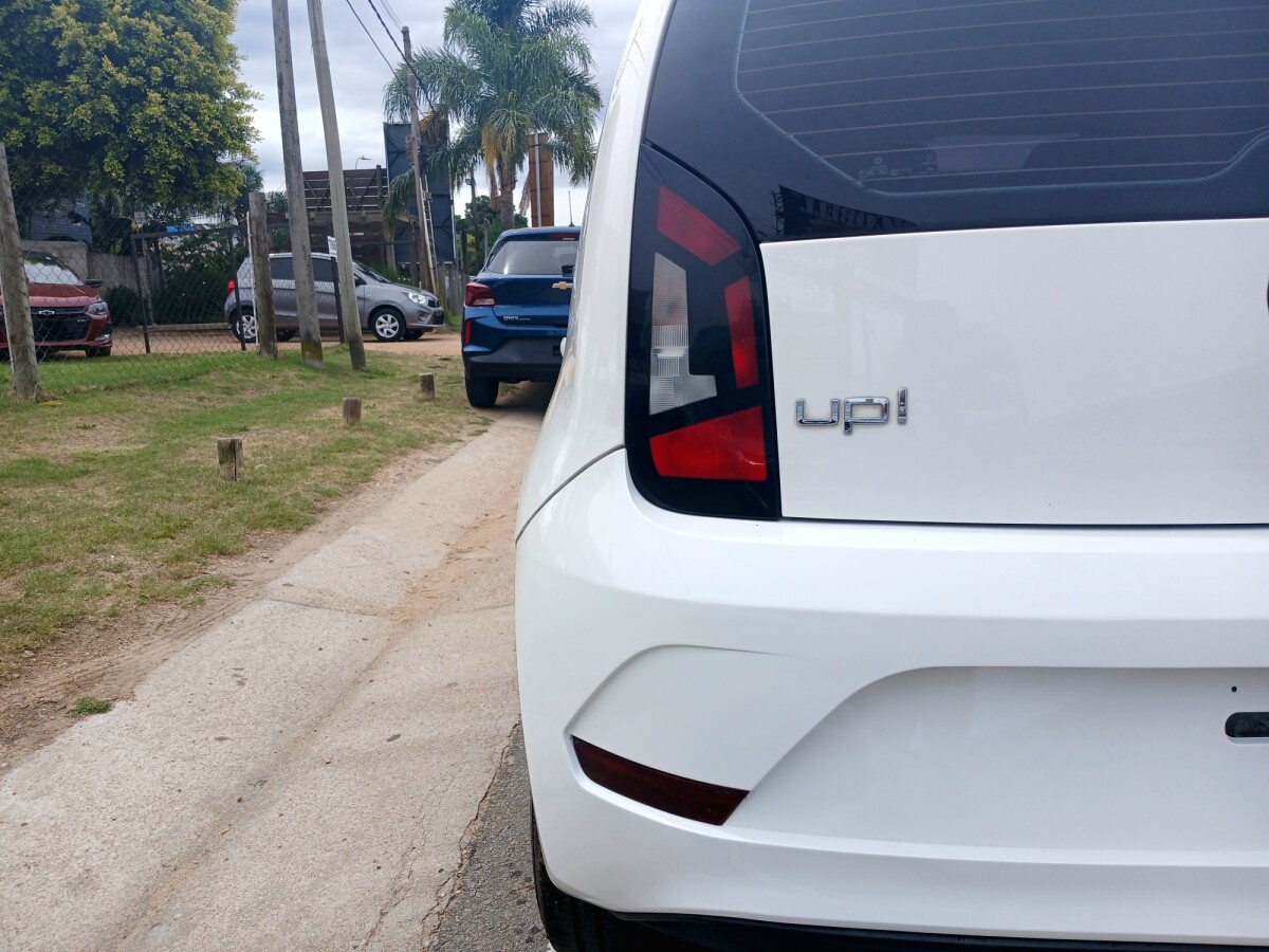Volkswagen Up Move 1.0 Extra Full | Permuta / Financia Volkswagen Up Move 1.0 Extra Full | Permuta / Financia