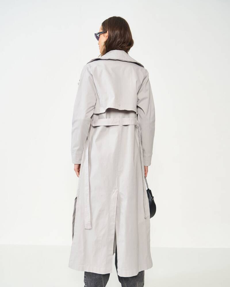TRENCH LARGO GRIS DE JEAN GRIS