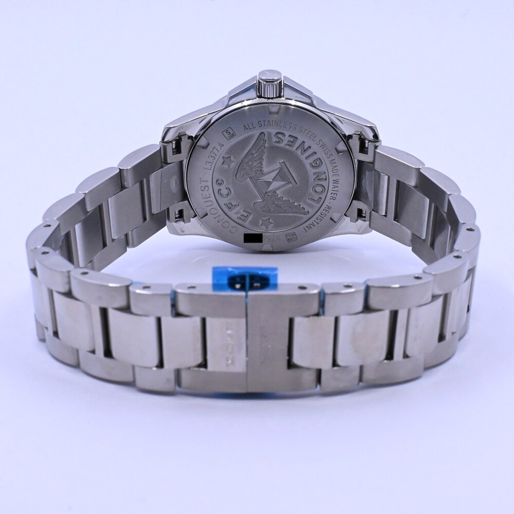 Longines Conquest medium L3.377.4 caja 34 mm dial madre perla y brillantes, en excelente condición. Longines Conquest medium L3.377.4 caja 34 mm dial madre perla y brillantes, en excelente condición.
